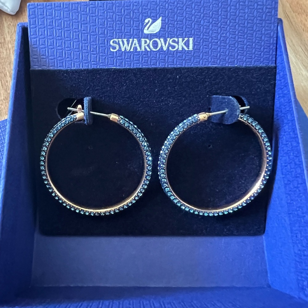 Swarovski Earrings - Picture 2 of 4